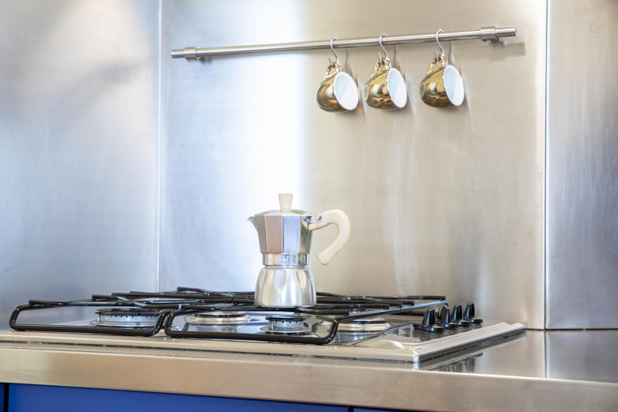 A Casa Di Irene Apartment ลุคคา ภายนอก รูปภาพ