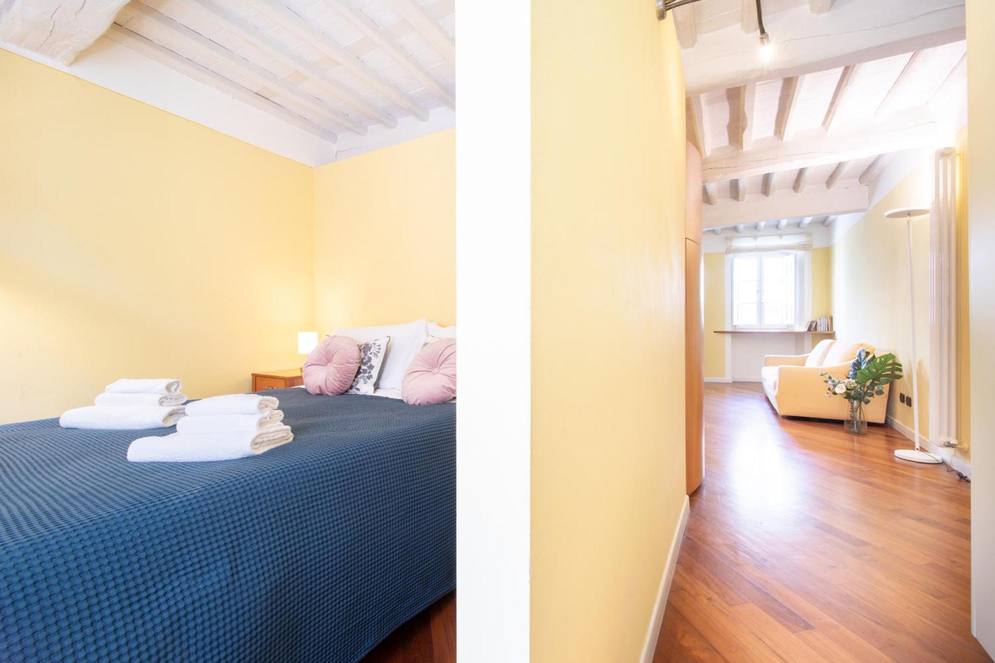 A Casa Di Irene Apartment ลุคคา ภายนอก รูปภาพ