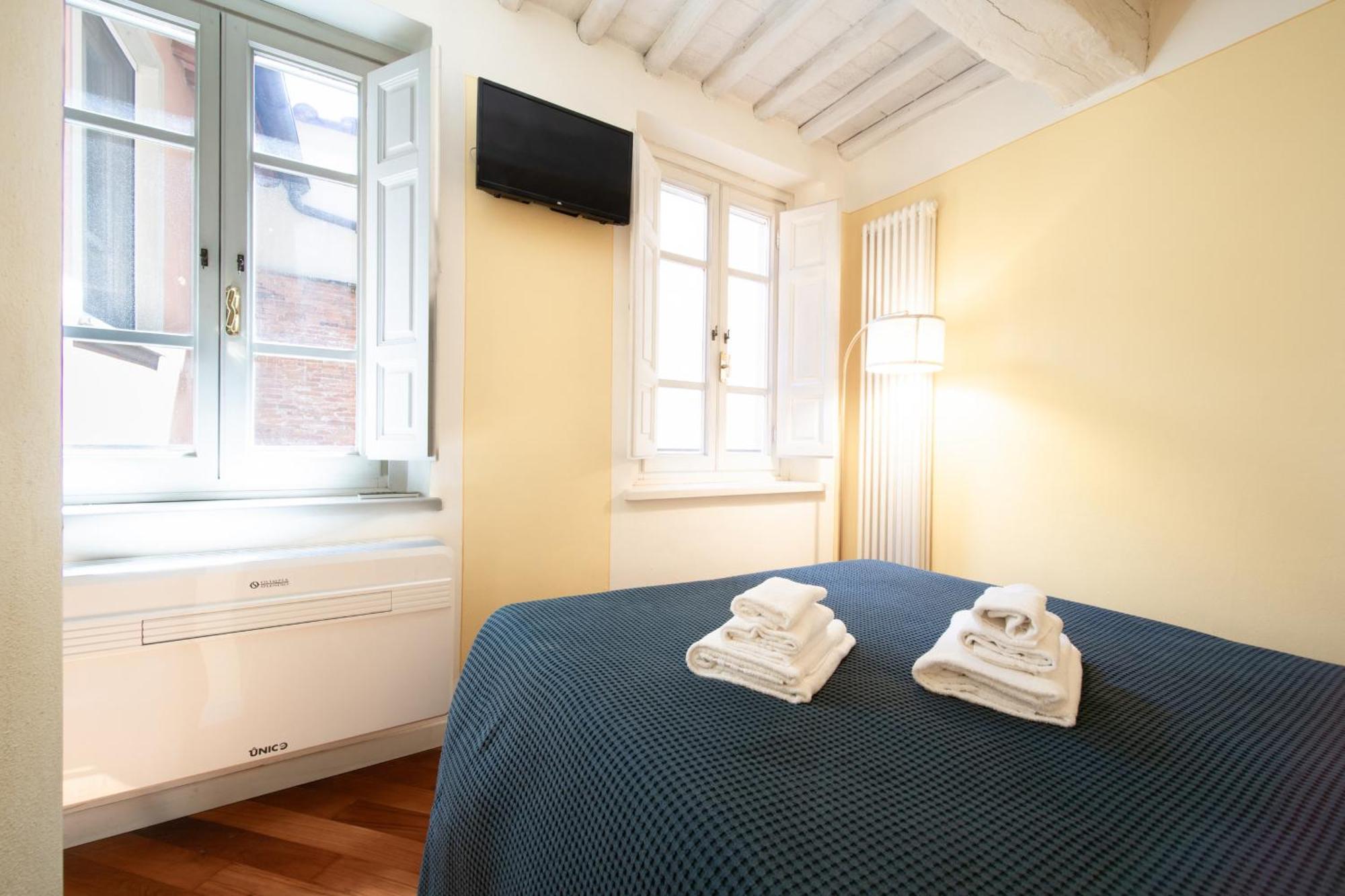 A Casa Di Irene Apartment ลุคคา ภายนอก รูปภาพ